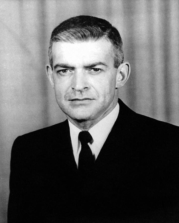 Lt. Vincent R. Capodanno, USNR (US Navy photo NH 91758)