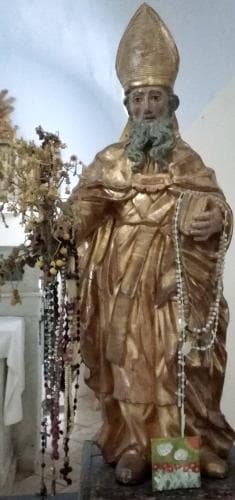 Statue of Saint Quinidius Date And Artist Unknown Hermitage Saint Quinis Var France Photographed On 26 January 2020 By Technob105